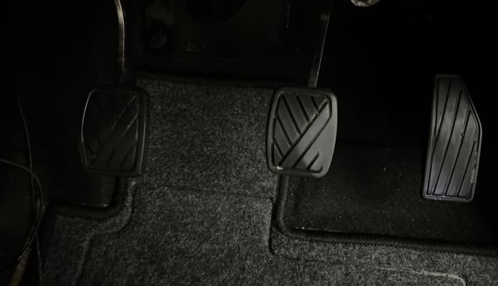 2020 Maruti New Wagon-R LXI CNG 1.0, CNG, Manual, 76,877 km, Pedals