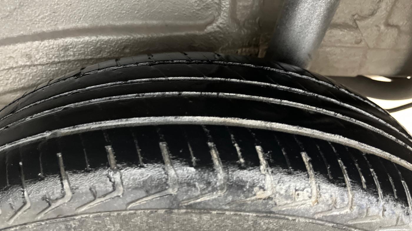 2020 Maruti New Wagon-R LXI CNG 1.0, CNG, Manual, 76,877 km, Left Rear Tyre Tread
