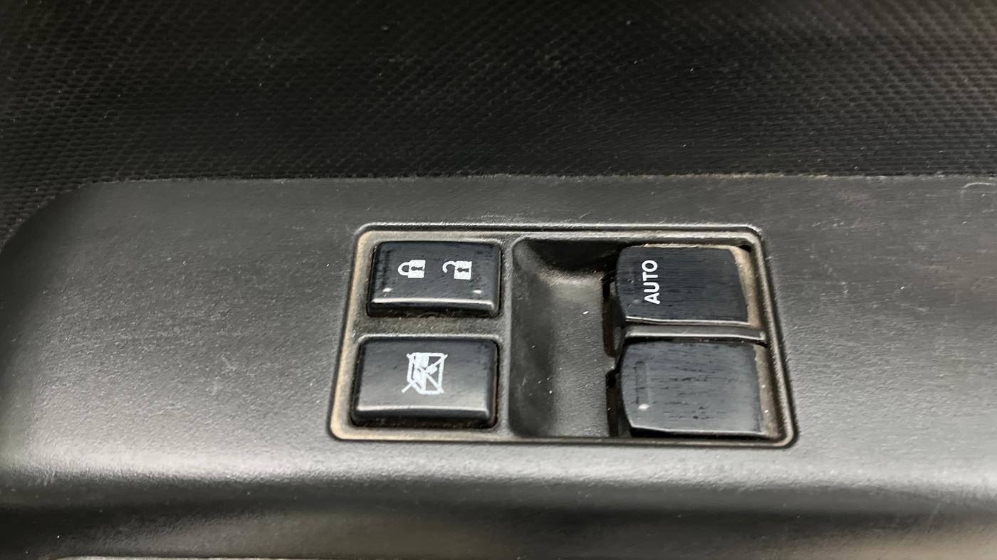 2020 Maruti New Wagon-R LXI CNG 1.0, CNG, Manual, 76,877 km, Driver Side Door Panels Control