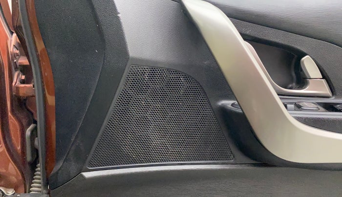 2018 Mahindra XUV500 W7, Diesel, Manual, 94,212 km, Speaker
