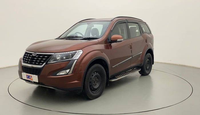 2018 Mahindra XUV500 W7, Diesel, Manual, 94,212 km, Left Front Diagonal
