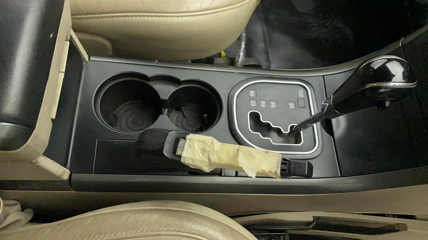 2016 Mahindra XUV500 W10 AT, Diesel, Automatic, 49,894 km, Gear Lever