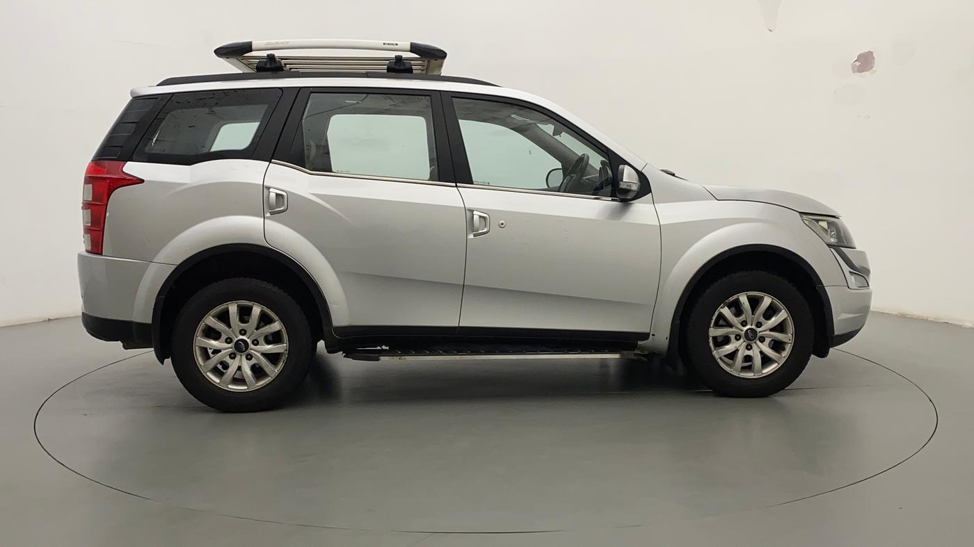 2016 Mahindra XUV500 W10 AT, Diesel, Automatic, 49,894 km, Right Side