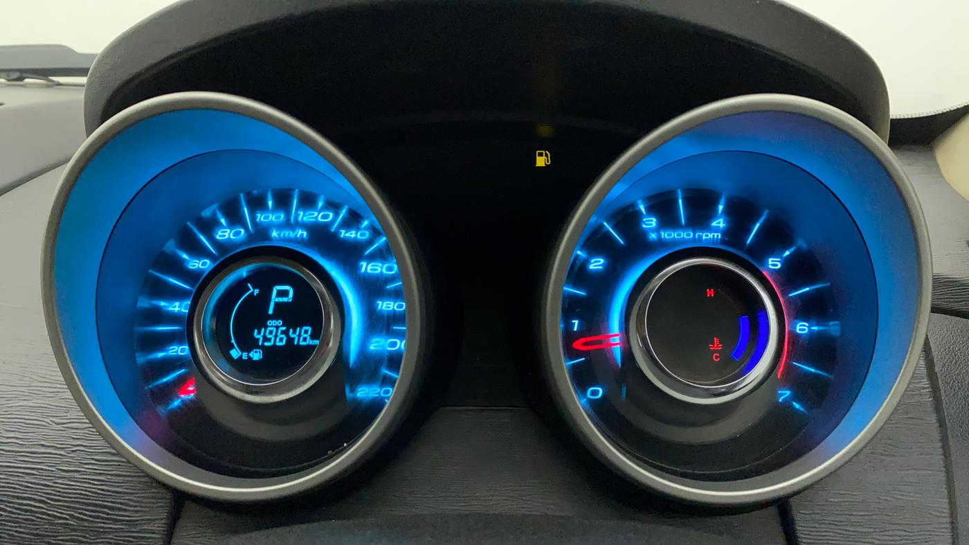 2016 Mahindra XUV500 W10 AT, Diesel, Automatic, 49,894 km, Odometer Image