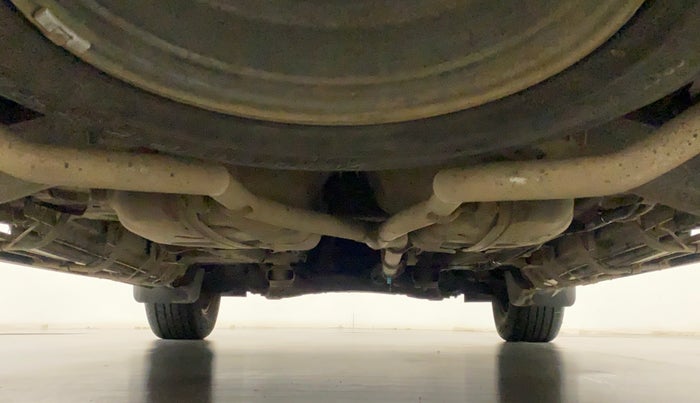 2016 Mahindra XUV500 W10 AT, Diesel, Automatic, 49,894 km, Rear Underbody