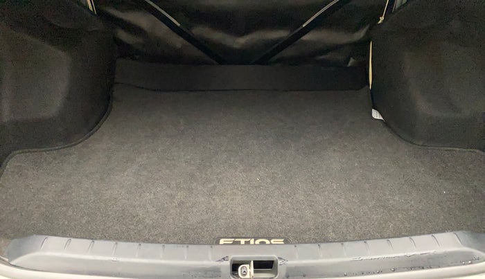 2013 Toyota Etios G, Petrol, Manual, 22,463 km, Boot Inside