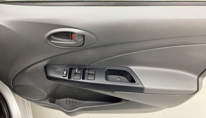 2013 Toyota Etios G, Petrol, Manual, 22,463 km, Driver Side Door Panels Control