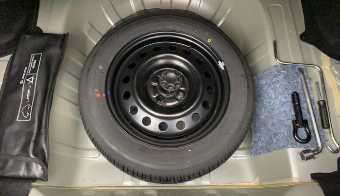 2013 Toyota Etios G, Petrol, Manual, 22,463 km, Spare Tyre