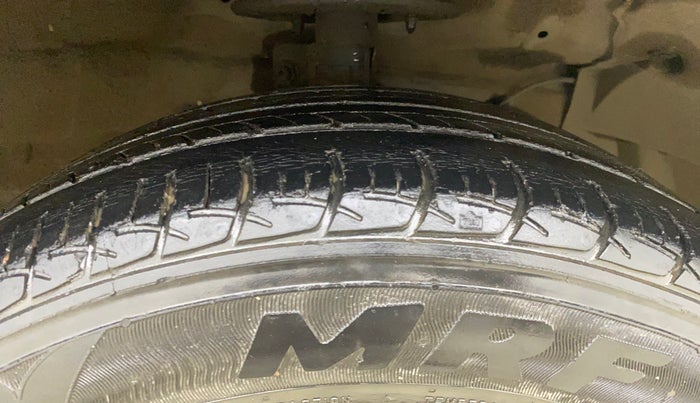 2017 Maruti Ciaz DELTA 1.4 MT PETROL, Petrol, Manual, 67,271 km, Right Front Tyre Tread