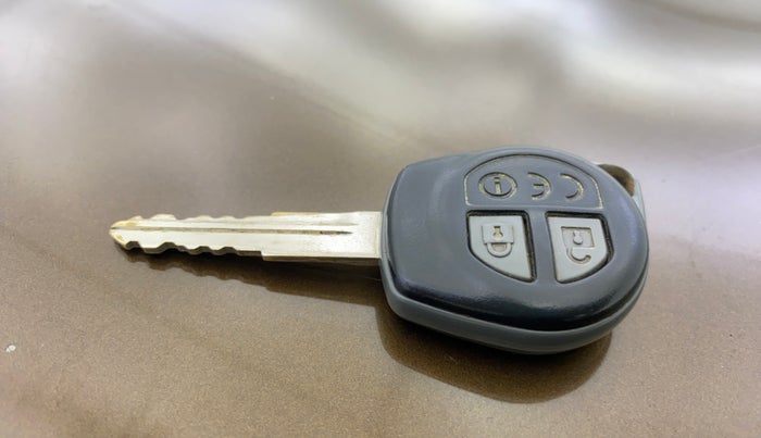 2017 Maruti Ciaz DELTA 1.4 MT PETROL, Petrol, Manual, 67,271 km, Key Close Up