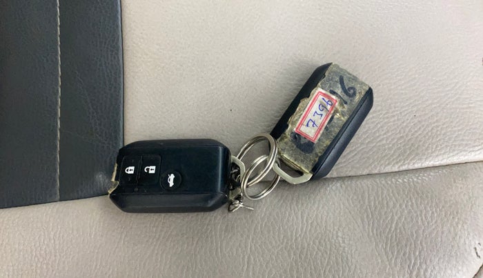 2018 Maruti Dzire ZXI PLUS, Petrol, Manual, 71,880 km, Key Close Up