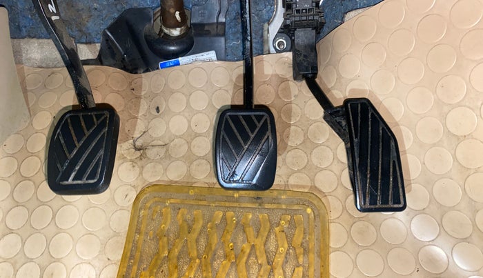 2018 Maruti Dzire ZXI PLUS, Petrol, Manual, 71,880 km, Pedals