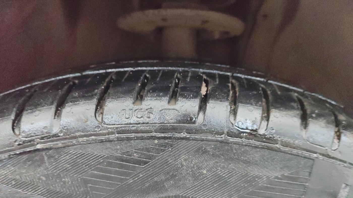 2021 Maruti Baleno ZETA PETROL 1.2, Petrol, Manual, 57,753 km, Right Front Tyre Tread