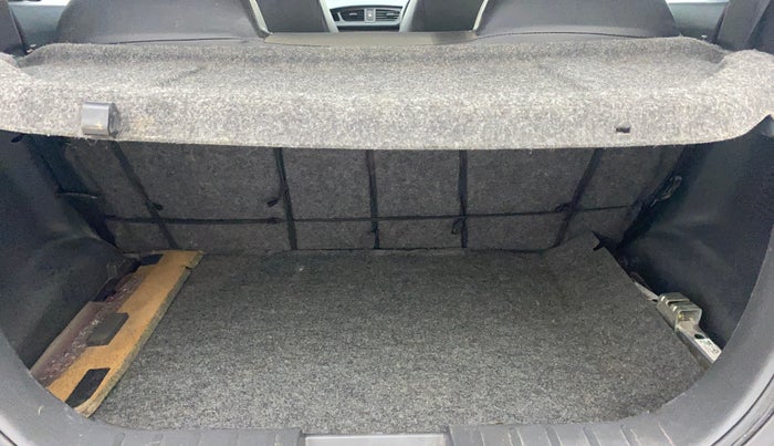 2016 Maruti Alto K10 VXI, Petrol, Manual, 30,467 km, Boot Inside