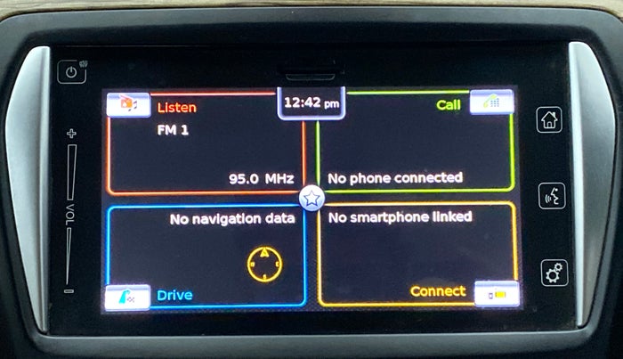 2018 Maruti Ciaz ALPHA 1.5 MT VTVT SHVS, Petrol, Manual, 36,399 km, Infotainment System