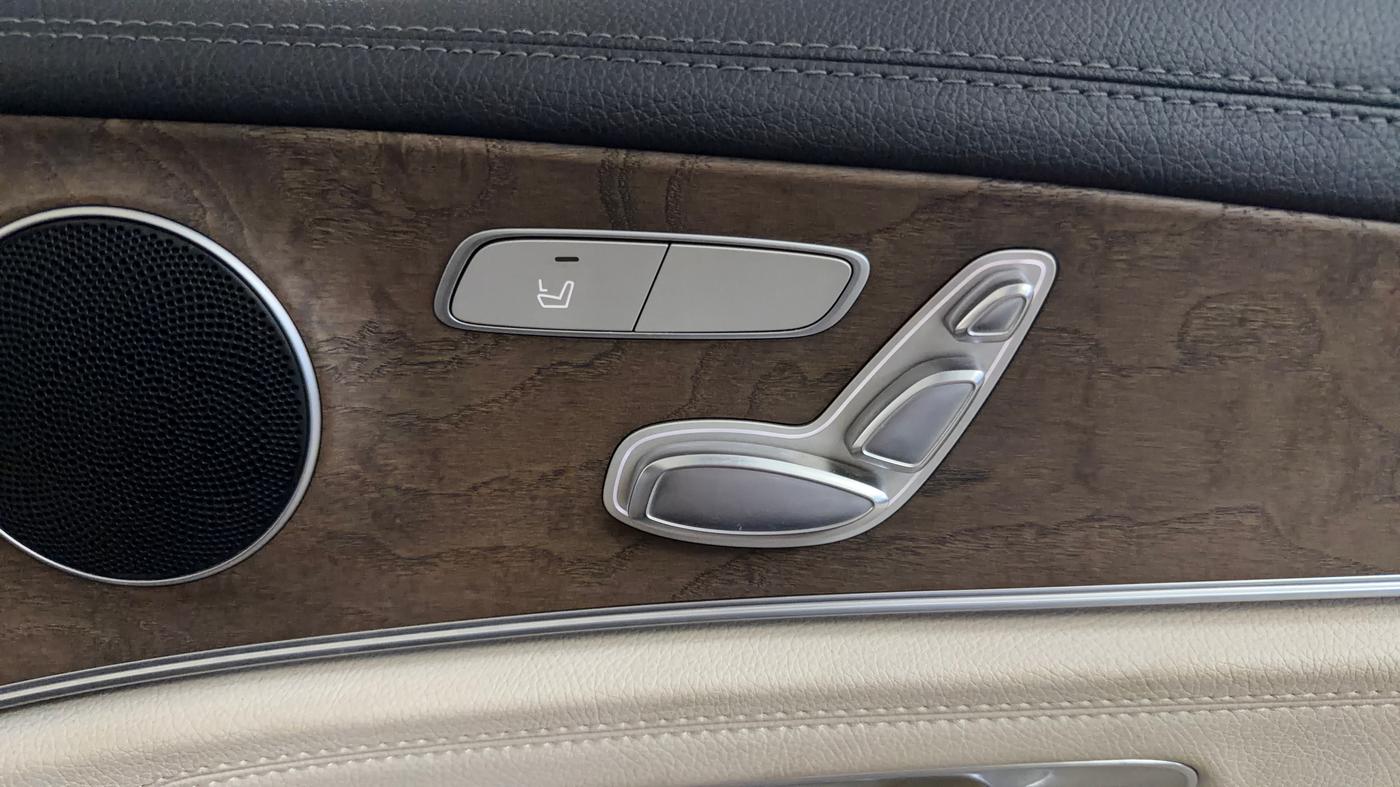 2018 Mercedes Benz E Class E 200 AVANTGARDE, Petrol, Automatic, 32,856 km, Driver Side Adjustment Panel