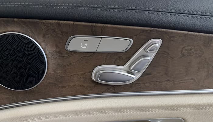 2018 Mercedes Benz E Class E 200 AVANTGARDE, Petrol, Automatic, 32,802 km, Driver Side Adjustment Panel