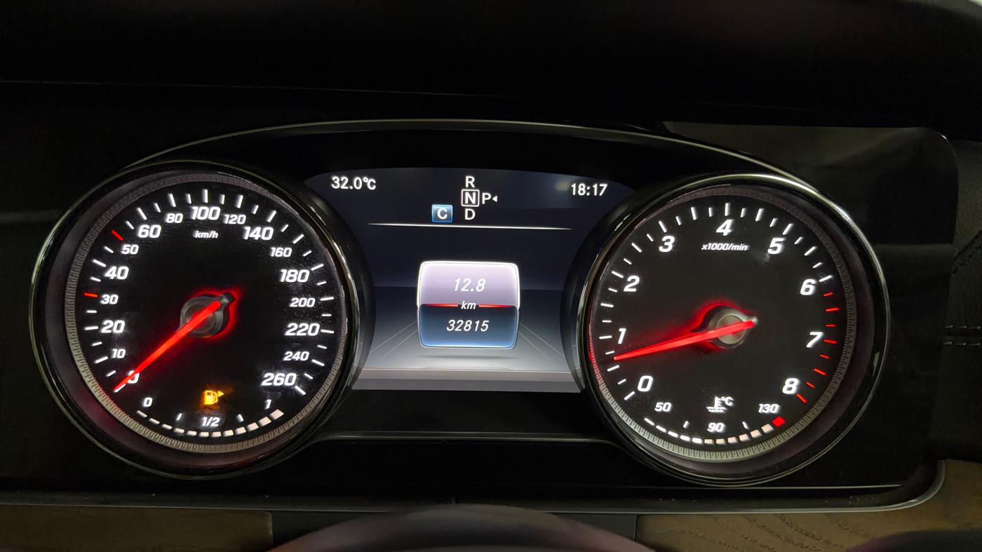 2018 Mercedes Benz E Class E 200 AVANTGARDE, Petrol, Automatic, 32,856 km, Odometer Image
