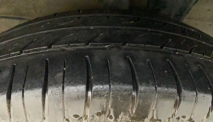 2019 Hyundai NEW SANTRO SPORTZ CNG, CNG, Manual, 89,405 km, Left Rear Tyre Tread