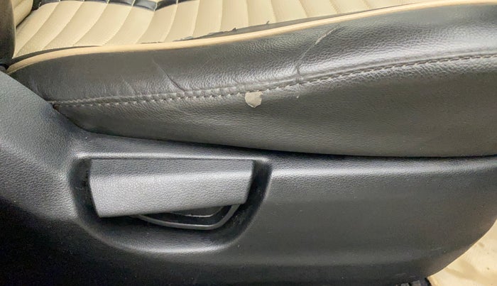2019 Hyundai NEW SANTRO SPORTZ CNG, CNG, Manual, 89,405 km, Driver Side Adjustment Panel