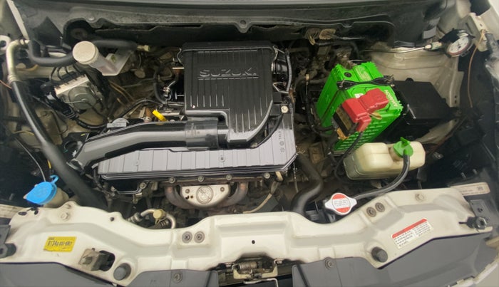 2016 Maruti Ertiga VXI CNG, CNG, Manual, 81,752 km, Open Bonet