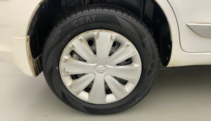 2016 Maruti Ertiga VXI CNG, CNG, Manual, 81,752 km, Right Rear Wheel