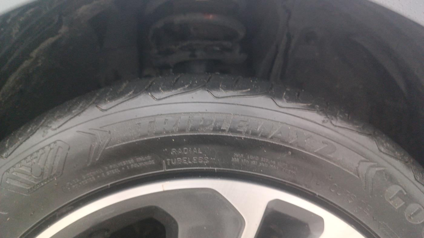 2021 Tata ALTROZ XZ PLUS DIESEL, Diesel, Manual, 45,025 km, Right Front Tyre Tread