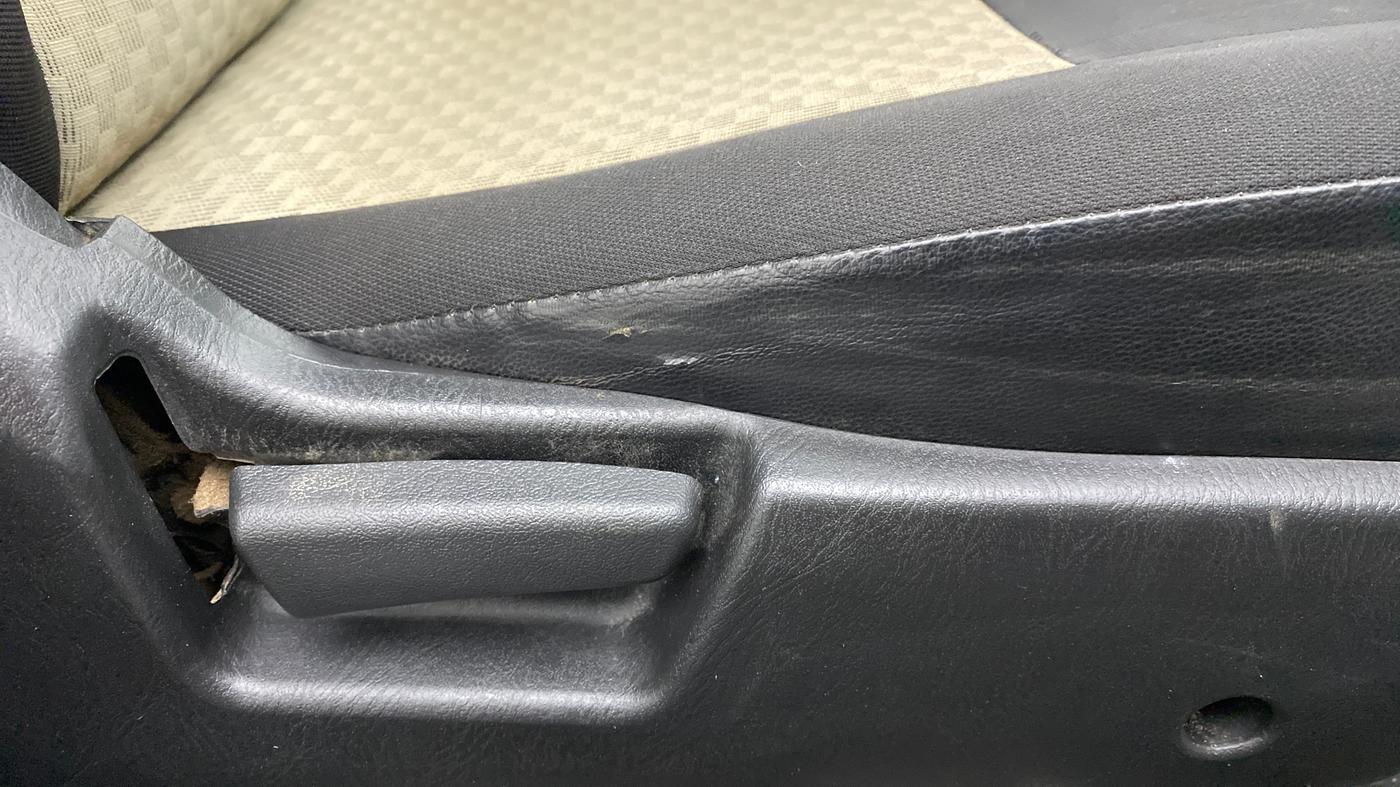 2021 Maruti Alto VXI, Petrol, Manual, 23,125 km, Driver Side Adjustment Panel