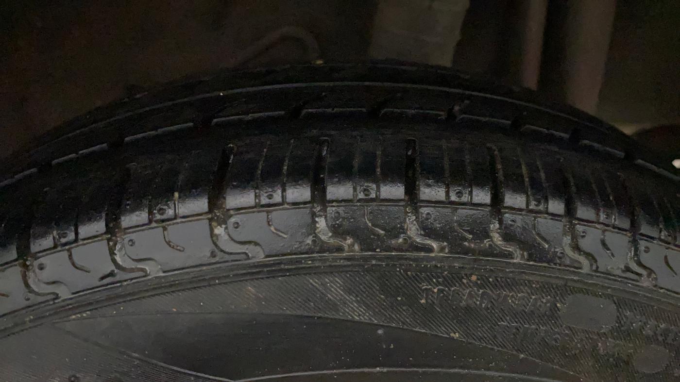 2017 Datsun Go T, CNG, Manual, 1,23,062 km, Left Rear Tyre Tread