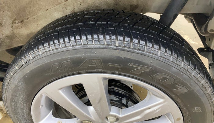 2018 Maruti Wagon R 1.0 VXI+ (O) MT, Petrol, Manual, 22,630 km, Left Rear Tyre Tread