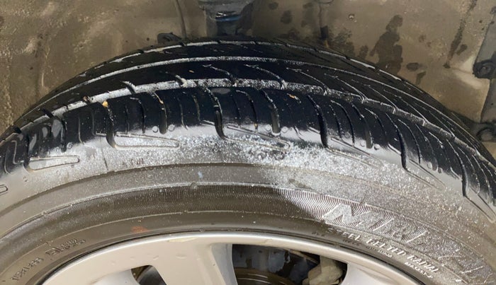 2018 Maruti Wagon R 1.0 VXI+ (O) MT, Petrol, Manual, 22,630 km, Right Front Tyre Tread