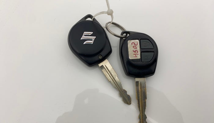 2018 Maruti Wagon R 1.0 VXI+ (O) MT, Petrol, Manual, 22,630 km, Key Close Up