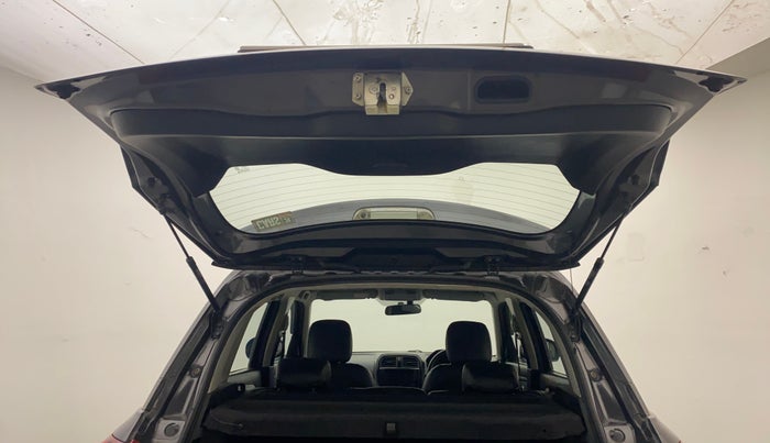 2018 Maruti Vitara Brezza ZDI PLUS AMT, Diesel, Automatic, 73,791 km, Boot Door Open