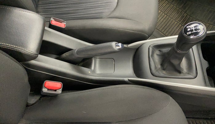 2022 Maruti Baleno ZETA PETROL 1.2, Petrol, Manual, 30,402 km, Gear Lever