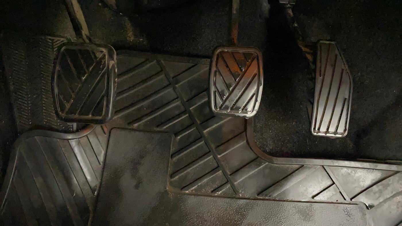 2022 Maruti Baleno ZETA PETROL 1.2, Petrol, Manual, 30,402 km, Pedals