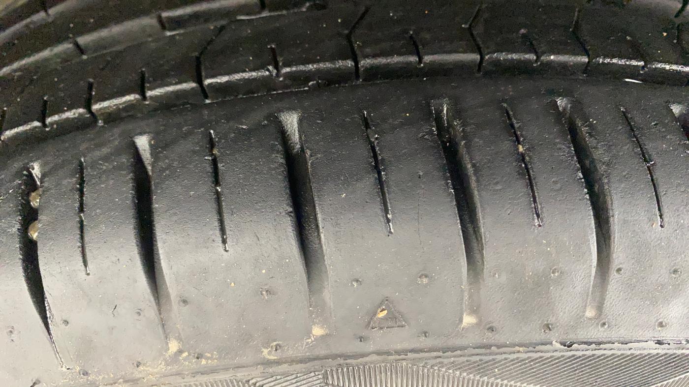2022 Maruti Baleno ZETA PETROL 1.2, Petrol, Manual, 30,402 km, Left Front Tyre Tread