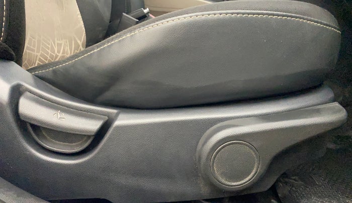 2015 Hyundai Grand i10 ASTA (O) 1.2 KAPPA VTVT, Petrol, Manual, 68,680 km, Driver Side Adjustment Panel