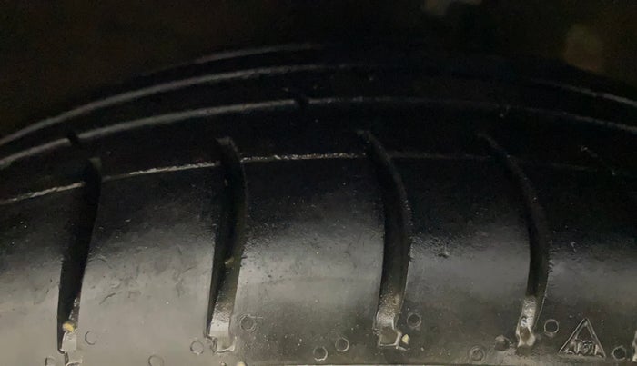 2015 Hyundai Grand i10 ASTA (O) 1.2 KAPPA VTVT, Petrol, Manual, 68,680 km, Right Front Tyre Tread