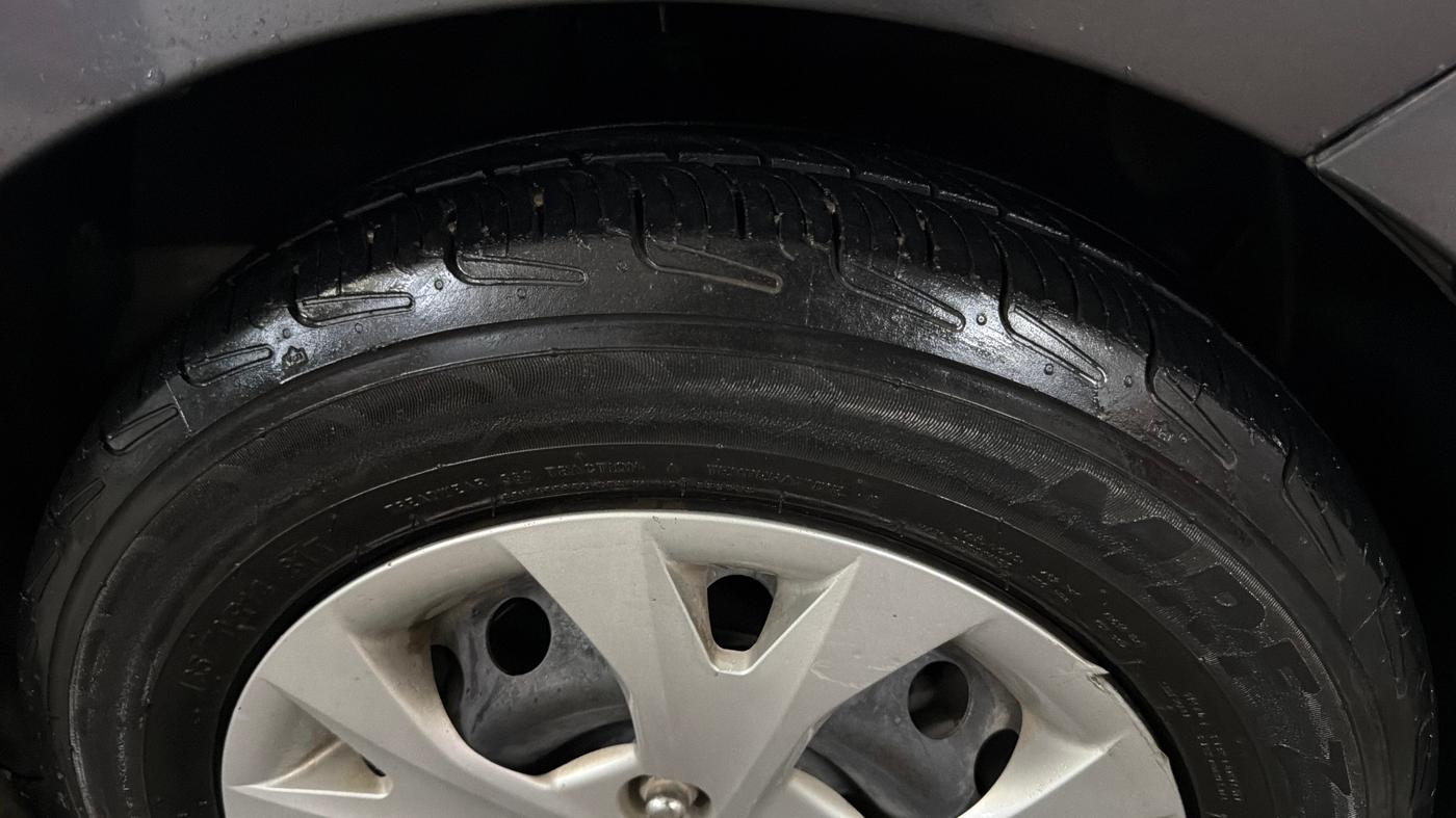 2015 Hyundai Grand i10 SPORTZ 1.2 KAPPA VTVT, Petrol, Manual, 59,259 km, Right Front Tyre Tread