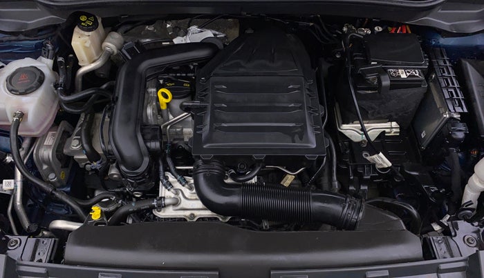 2024 Volkswagen TAIGUN COMFORTLINE 1.0 TSI MT, Petrol, Manual, 6,835 km, Engine View