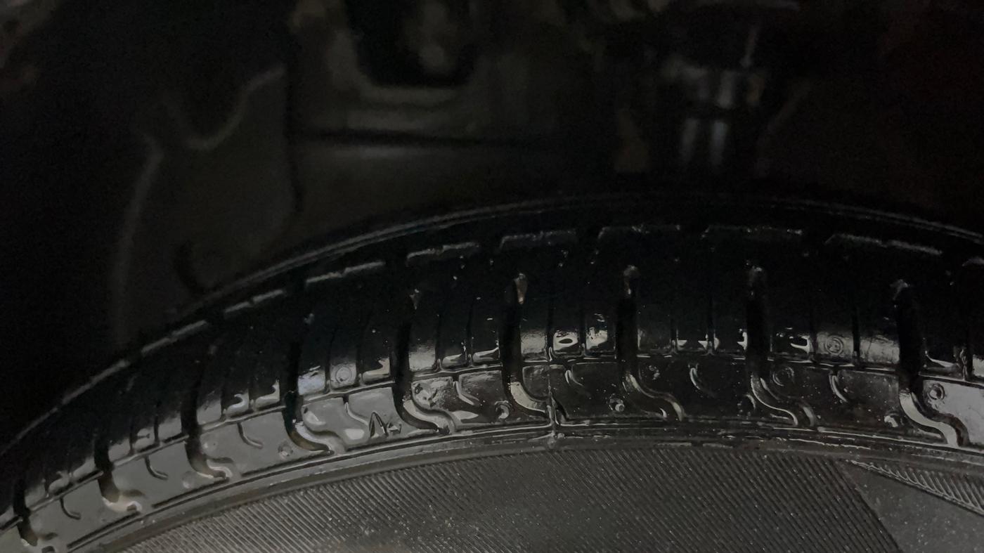 2021 Hyundai NEW SANTRO SPORTZ EXECUTIVE MT CNG, CNG, Manual, 52,384 km, Left Front Tyre Tread