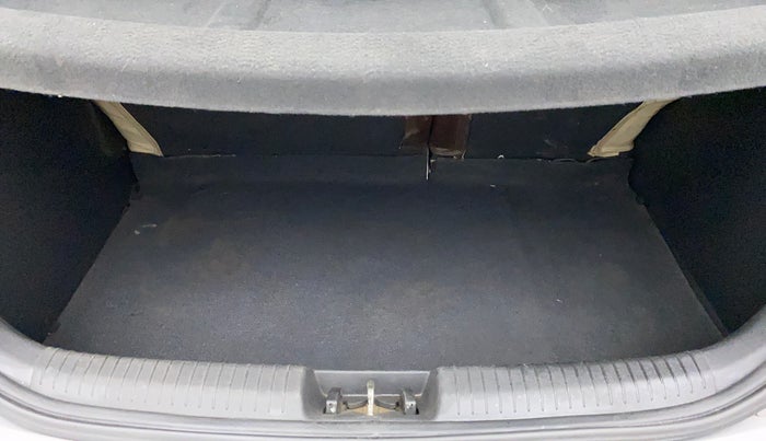 2012 Hyundai i20 ASTA 1.2, Petrol, Manual, 80,996 km, Boot Inside