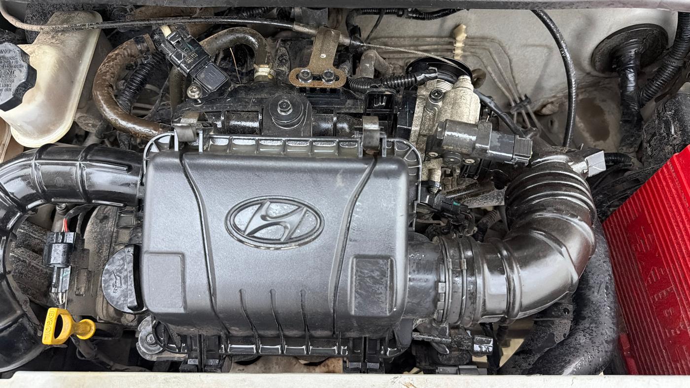 2016 Hyundai Eon ERA +, Petrol, Manual, 45,397 km, Engine View