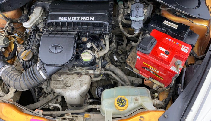 2016 Tata Tiago XZ PETROL, Petrol, Manual, 35,560 km, Engine View - Left