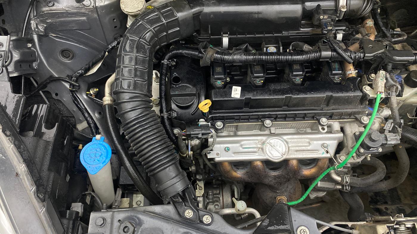 2022 Maruti Dzire ZXI Plus AMT, Petrol, Automatic, 52,232 km, Engine View - Right