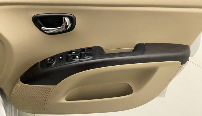 2012 Hyundai i10 MAGNA 1.2, Petrol, Manual, 52,892 km, Driver Side Door Panels Control