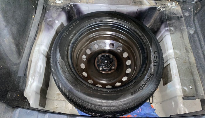 2019 Tata NEXON XM PETROL, Petrol, Manual, 78,398 km, Spare Tyre