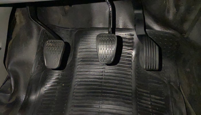 2019 Tata NEXON XM PETROL, Petrol, Manual, 78,398 km, Pedals