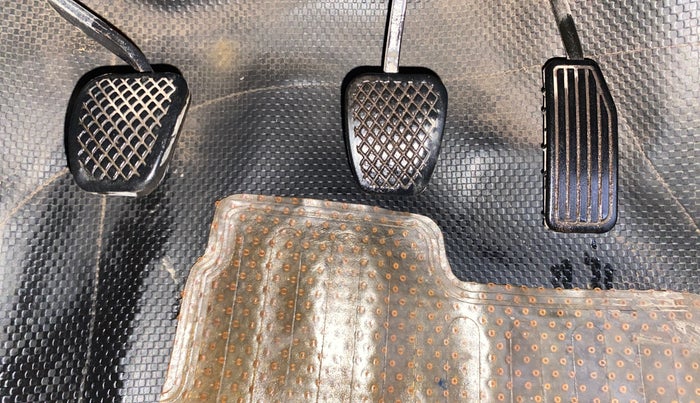 2018 Honda BR-V 1.5L I-VTEC V, Petrol, Manual, 50,866 km, Pedals