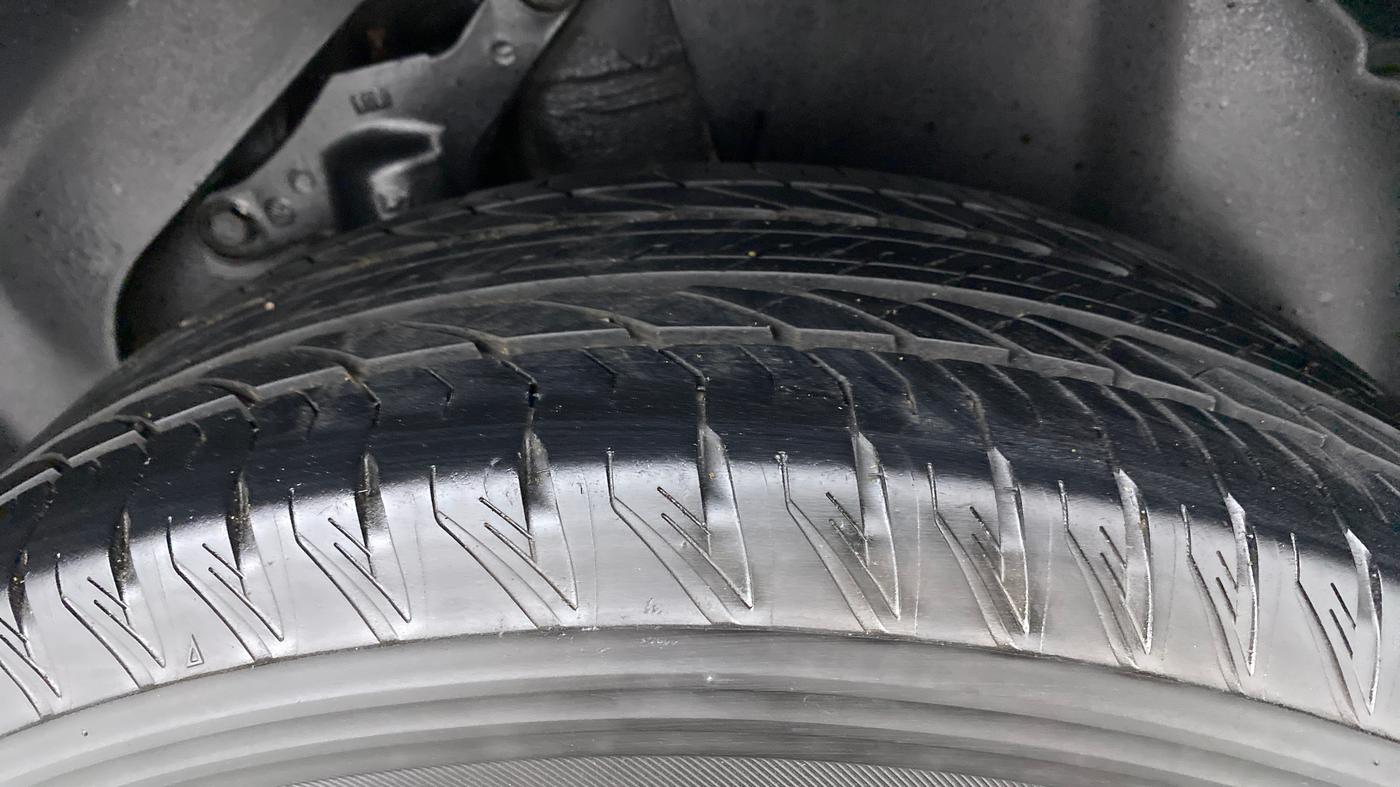 2021 Tata Safari XZ PLUS, Diesel, Manual, 25,750 km, Left Rear Tyre Tread